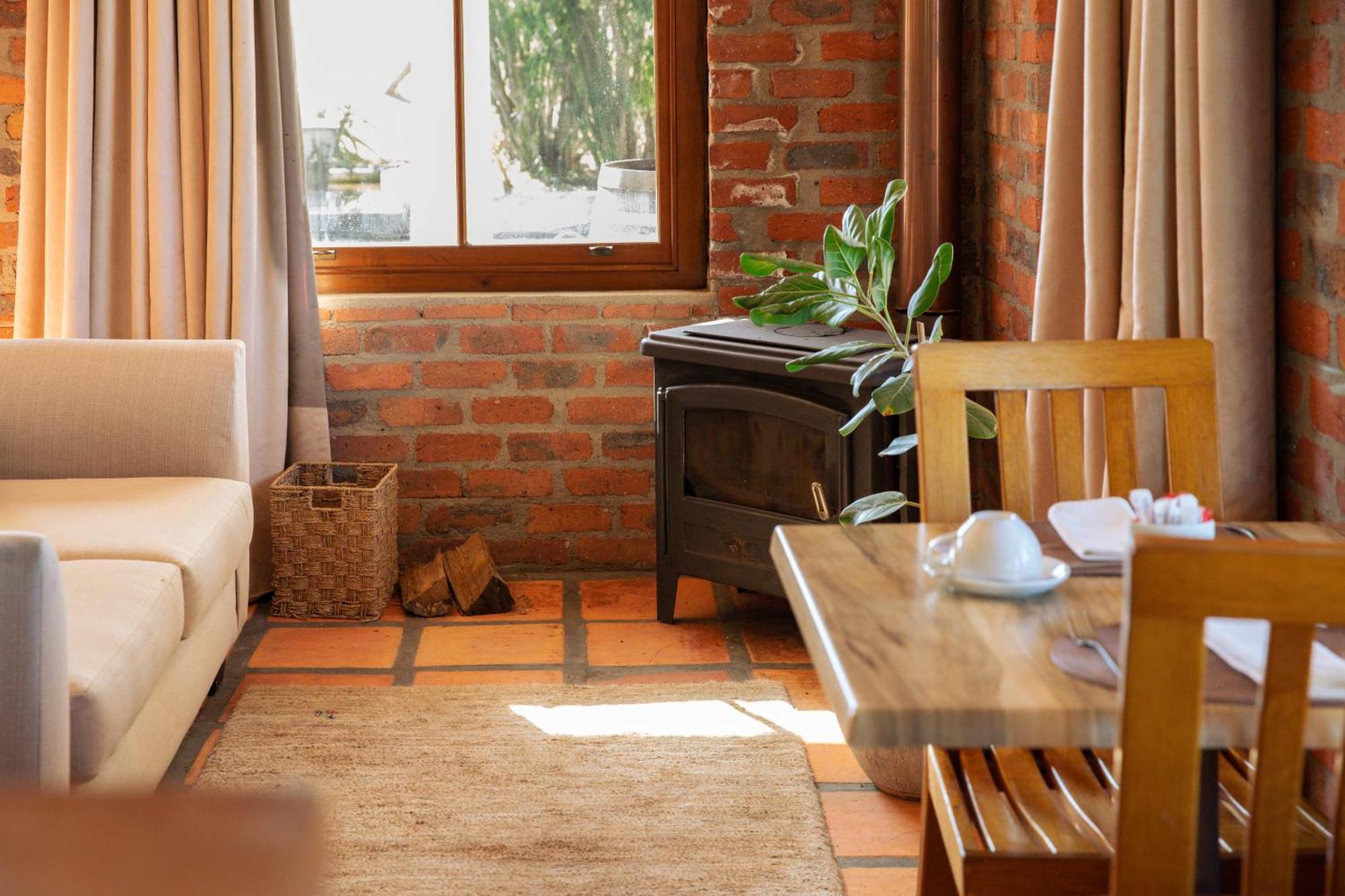Lovane Boutique Wine Estate And Guesthouse Stellenbosch Exterior photo
